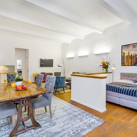 The Melchior, Luxury Industry Loft In Mitte Up To 5 Ppl With 2 Bath Rooms เบอร์ลิน ภายนอก รูปภาพ
