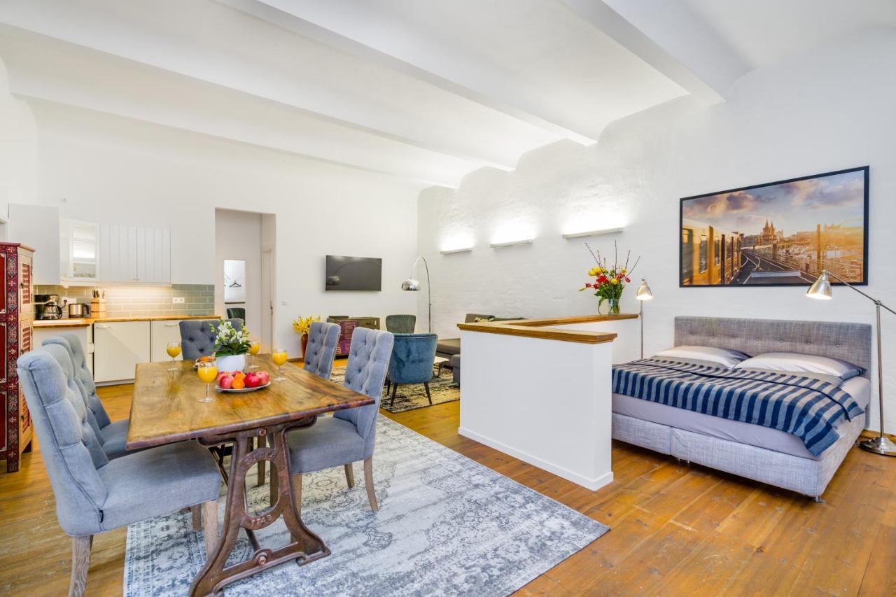 The Melchior, Luxury Industry Loft In Mitte Up To 5 Ppl With 2 Bath Rooms เบอร์ลิน ภายนอก รูปภาพ