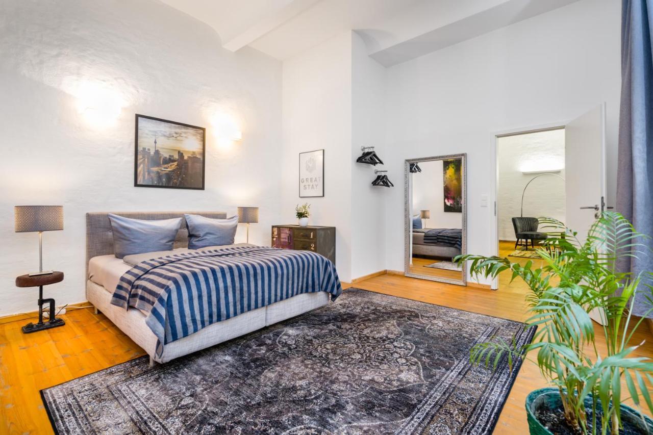 The Melchior, Luxury Industry Loft In Mitte Up To 5 Ppl With 2 Bath Rooms เบอร์ลิน ภายนอก รูปภาพ